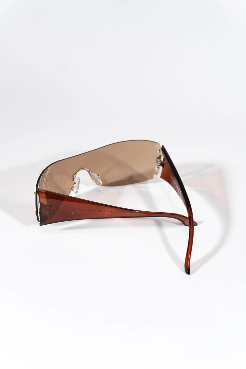 Clear Aviator Sunglasses - Image 4